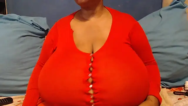 CUTEFIRMMELONSS online show from 15, 2, 2026