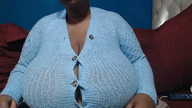 Snapshot of CUTEFIRMMELONSS chatting on 25, 5, 2026 CUTEFIRMMELONSS online show from 25, 5, 2026