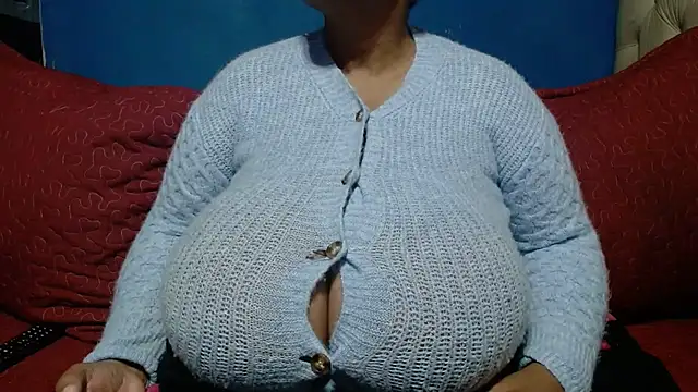 Snapshot of CUTEFIRMMELONSS chatting on 27, 5, 2026 CUTEFIRMMELONSS online show from 27, 5, 2026