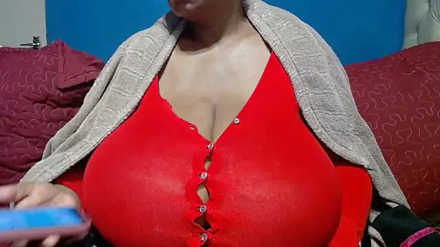Snapshot of CUTEFIRMMELONSS chatting on 31, 5, 2026 CUTEFIRMMELONSS online show from 31, 5, 2026