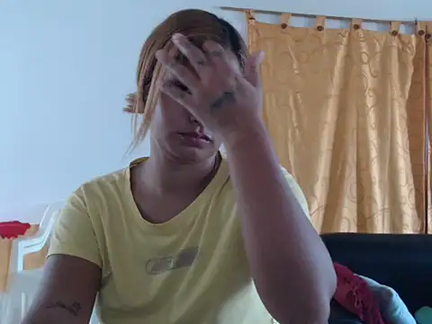 Snapshot of kiara_red4 chatting on 12, 6, 2026 kiara red4 online show from 12, 6, 2026