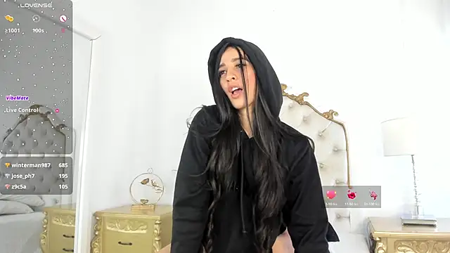 Valentina Ross  online show from 7, 2, 2025