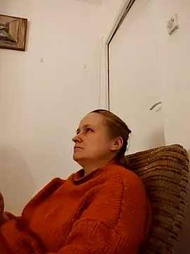 Snapshot of She-devilx chatting on 6, 2, 2025 She-devilx online show from 6, 2, 2025