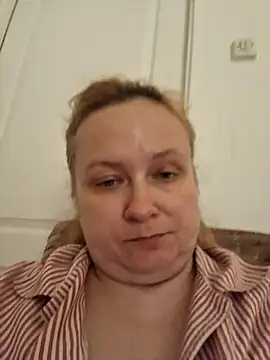 Snapshot of She-devilx chatting on 17, 9, 2025 She-devilx online show from 17, 9, 2025