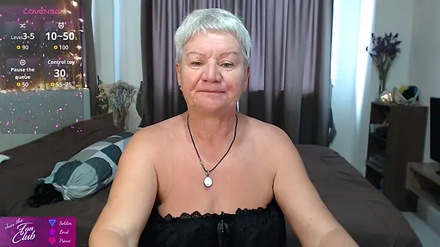 Snapshot of roxana_brooks chatting on 14, 5, 2026 roxana brooks online show from 14, 5, 2026
