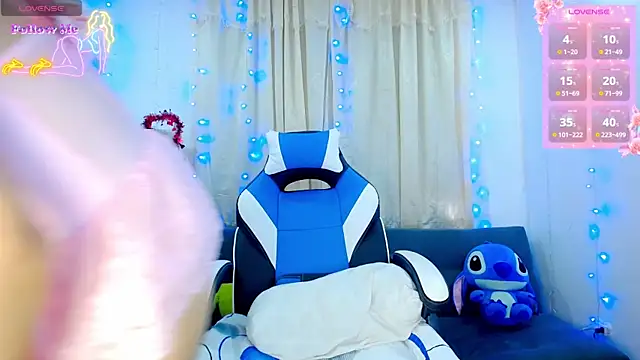 Aleexx    online show from 19, 11, 2025