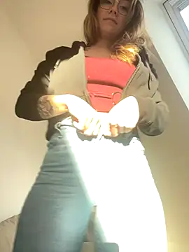 TalullaX online show from 10, 11, 2025