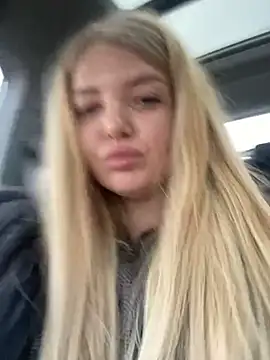 Snapshot of OdriOlsens chatting on 29, 12, 2024 OdriOlsens online show from 29, 12, 2024