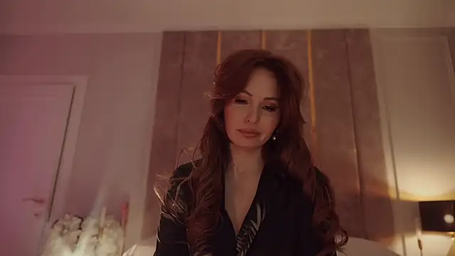 MilaDYstarlight online show from 19, 12, 2025