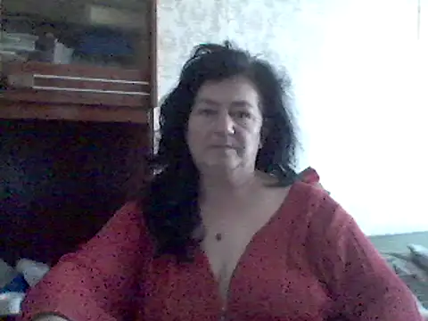 Snapshot of GypsiQueen2 chatting on 9, 2, 2025 GypsiQueen2 online show from 9, 2, 2025