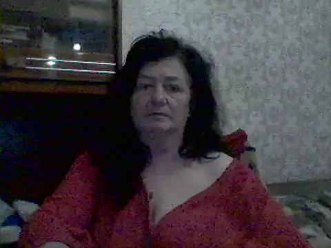Snapshot of GypsiQueen2 chatting on 9, 2, 2025 GypsiQueen2 online show from 9, 2, 2025