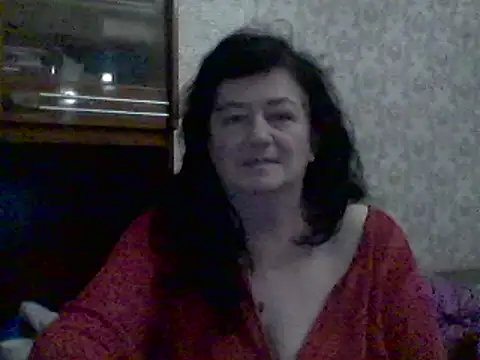 Snapshot of GypsiQueen2 chatting on 10, 2, 2025 GypsiQueen2 online show from 10, 2, 2025