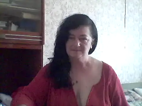 Snapshot of GypsiQueen2 chatting on 12, 2, 2025 GypsiQueen2 online show from 12, 2, 2025