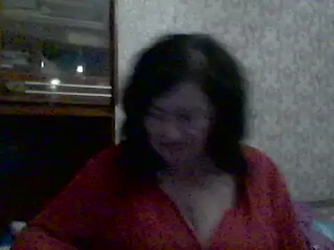 Snapshot of GypsiQueen2 chatting on 12, 2, 2025 GypsiQueen2 online show from 12, 2, 2025