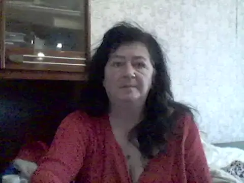 Snapshot of GypsiQueen2 chatting on 13, 2, 2025 GypsiQueen2 online show from 13, 2, 2025