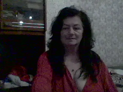 Snapshot of GypsiQueen2 chatting on 13, 2, 2025 GypsiQueen2 online show from 13, 2, 2025
