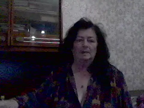 Snapshot of GypsiQueen2 chatting on 18, 2, 2025 GypsiQueen2 online show from 18, 2, 2025