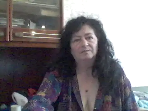 Snapshot of GypsiQueen2 chatting on 19, 2, 2025 GypsiQueen2 online show from 19, 2, 2025