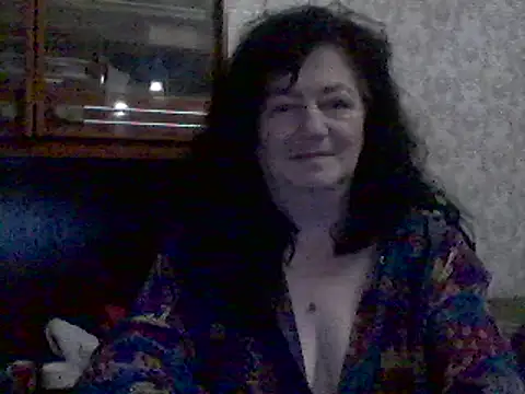 Snapshot of GypsiQueen2 chatting on 19, 2, 2025 GypsiQueen2 online show from 19, 2, 2025