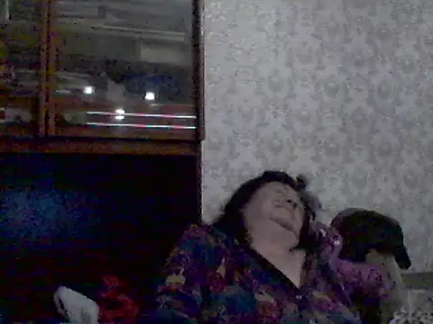 Snapshot of GypsiQueen2 chatting on 20, 2, 2025 GypsiQueen2 online show from 20, 2, 2025