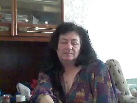 Snapshot of GypsiQueen2 chatting on 21, 2, 2025 GypsiQueen2 online show from 21, 2, 2025