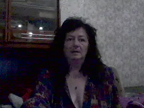 Snapshot of GypsiQueen2 chatting on 22, 2, 2025 GypsiQueen2 online show from 22, 2, 2025