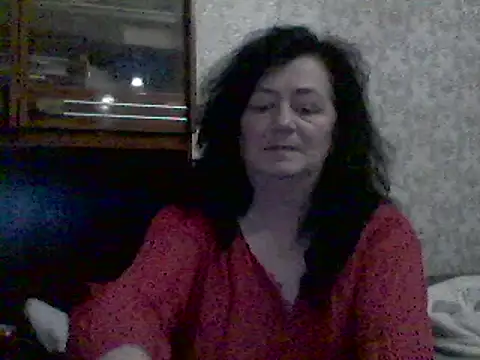 Snapshot of GypsiQueen2 chatting on 1, 3, 2025 GypsiQueen2 online show from 1, 3, 2025