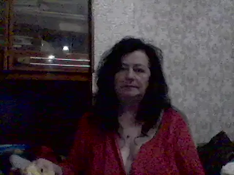 Snapshot of GypsiQueen2 chatting on 1, 3, 2025 GypsiQueen2 online show from 1, 3, 2025