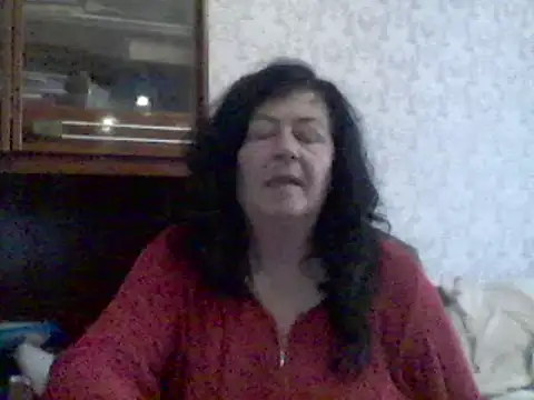 Snapshot of GypsiQueen2 chatting on 2, 3, 2025 GypsiQueen2 online show from 2, 3, 2025