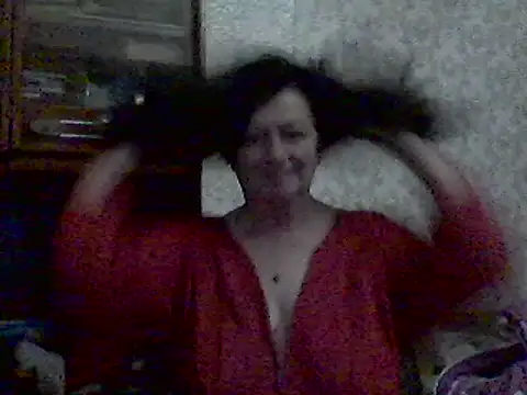Snapshot of GypsiQueen2 chatting on 2, 3, 2025 GypsiQueen2 online show from 2, 3, 2025