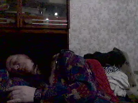 Snapshot of GypsiQueen2 chatting on 4, 3, 2025 GypsiQueen2 online show from 4, 3, 2025