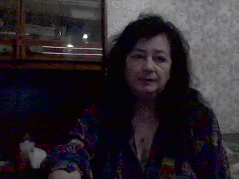 Snapshot of GypsiQueen2 chatting on 5, 3, 2025 GypsiQueen2 online show from 5, 3, 2025