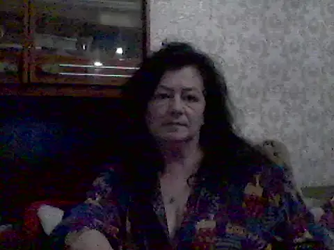 Snapshot of GypsiQueen2 chatting on 5, 3, 2025 GypsiQueen2 online show from 5, 3, 2025