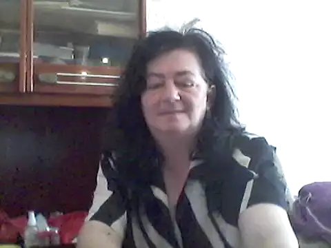 Snapshot of GypsiQueen2 chatting on 9, 3, 2025 GypsiQueen2 online show from 9, 3, 2025