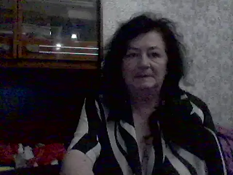 Snapshot of GypsiQueen2 chatting on 10, 3, 2025 GypsiQueen2 online show from 10, 3, 2025