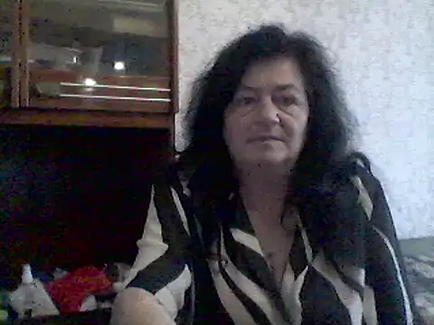Snapshot of GypsiQueen2 chatting on 12, 3, 2025 GypsiQueen2 online show from 12, 3, 2025