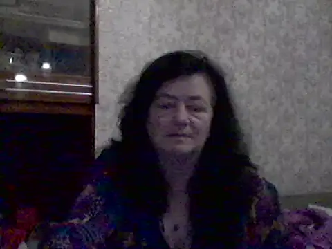 Snapshot of GypsiQueen2 chatting on 13, 3, 2025 GypsiQueen2 online show from 13, 3, 2025