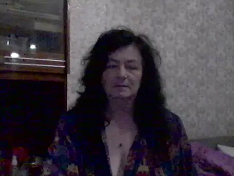 Snapshot of GypsiQueen2 chatting on 13, 3, 2025 GypsiQueen2 online show from 13, 3, 2025