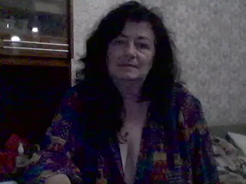 Snapshot of GypsiQueen2 chatting on 16, 3, 2025 GypsiQueen2 online show from 16, 3, 2025