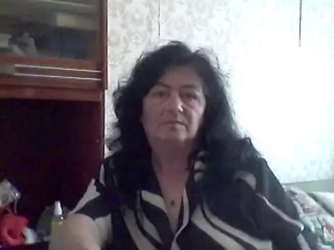 Snapshot of GypsiQueen2 chatting on 19, 3, 2025 GypsiQueen2 online show from 19, 3, 2025