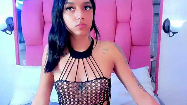 Snapshot of XXVIOLETTAXX chatting on 18, 12, 2024 XXVIOLETTAXX online show from 18, 12, 2024