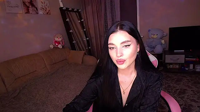 Snapshot of __Malika__ chatting on 16, 9, 2025 Malika online show from 16, 9, 2025