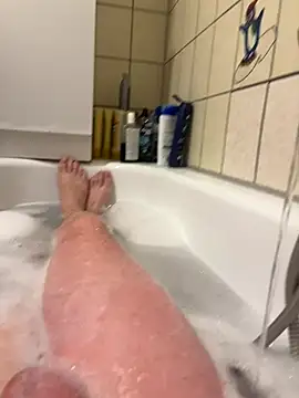 David19932908 online show from 15, 10, 2025