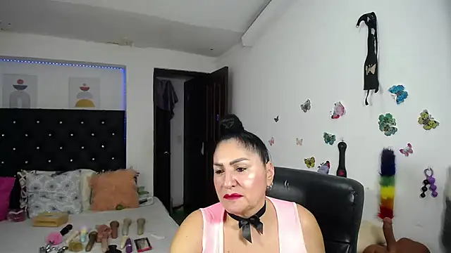Snapshot of mature_bigboobs10 chatting on 12, 7, 2026 mature bigboobs10 online show from 12, 7, 2026