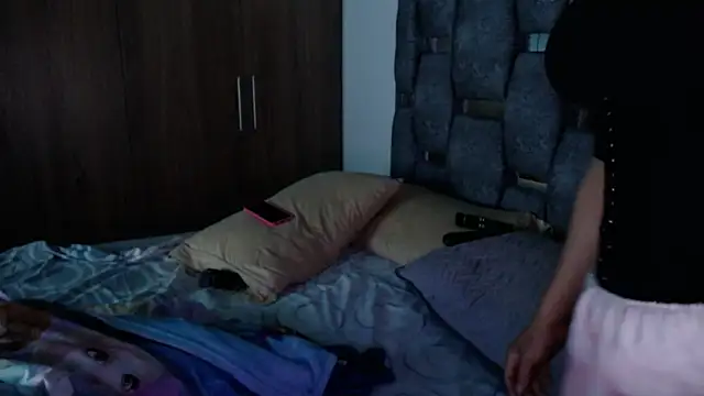 sara hott 1 online show from 29, 1, 2025