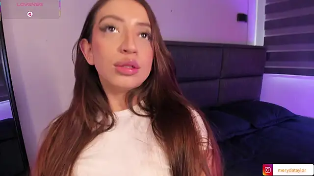 MERIDA TAYLOR online show from 25, 2, 2025