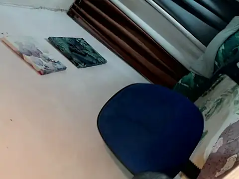 Snapshot of SweetlovelyLhena chatting on 1, 12, 2025 SweetlovelyLhena online show from 1, 12, 2025