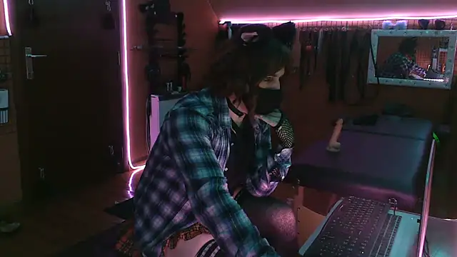 Ginny-the-bdsm-nympho online show from 15, 3, 2026