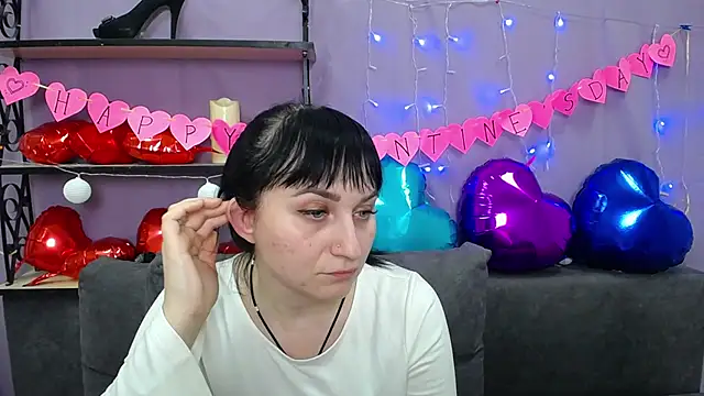 NinaFlawlees online show from 6, 2, 2025