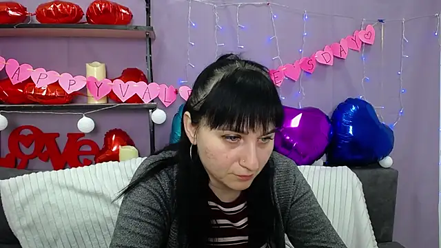 NinaFlawlees online show from 9, 2, 2025